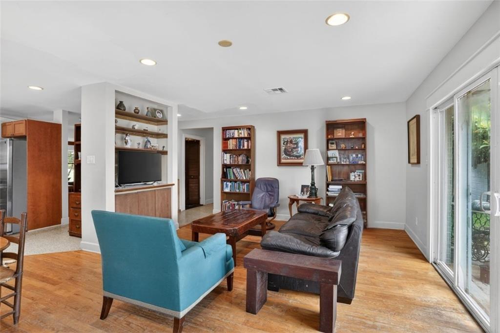 5723 BANCROFT Drive