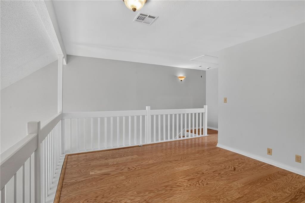 5 SPINNAKER Lane