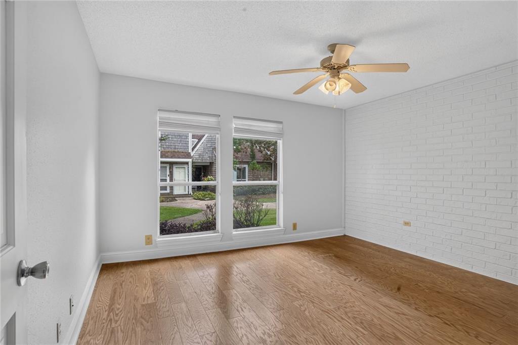 5 SPINNAKER Lane