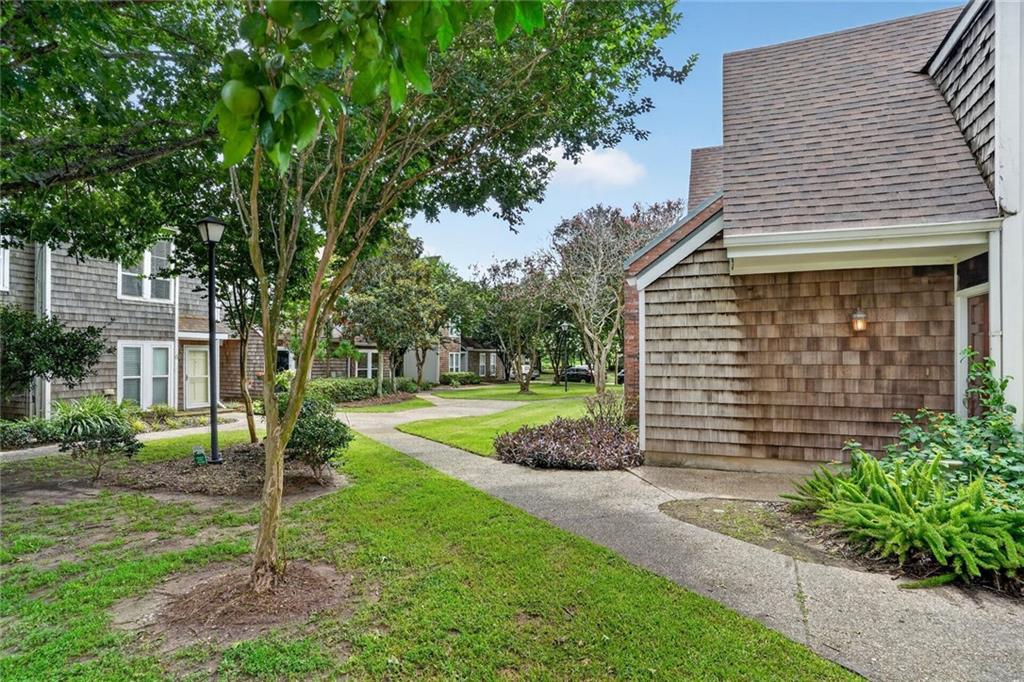 5 SPINNAKER Lane