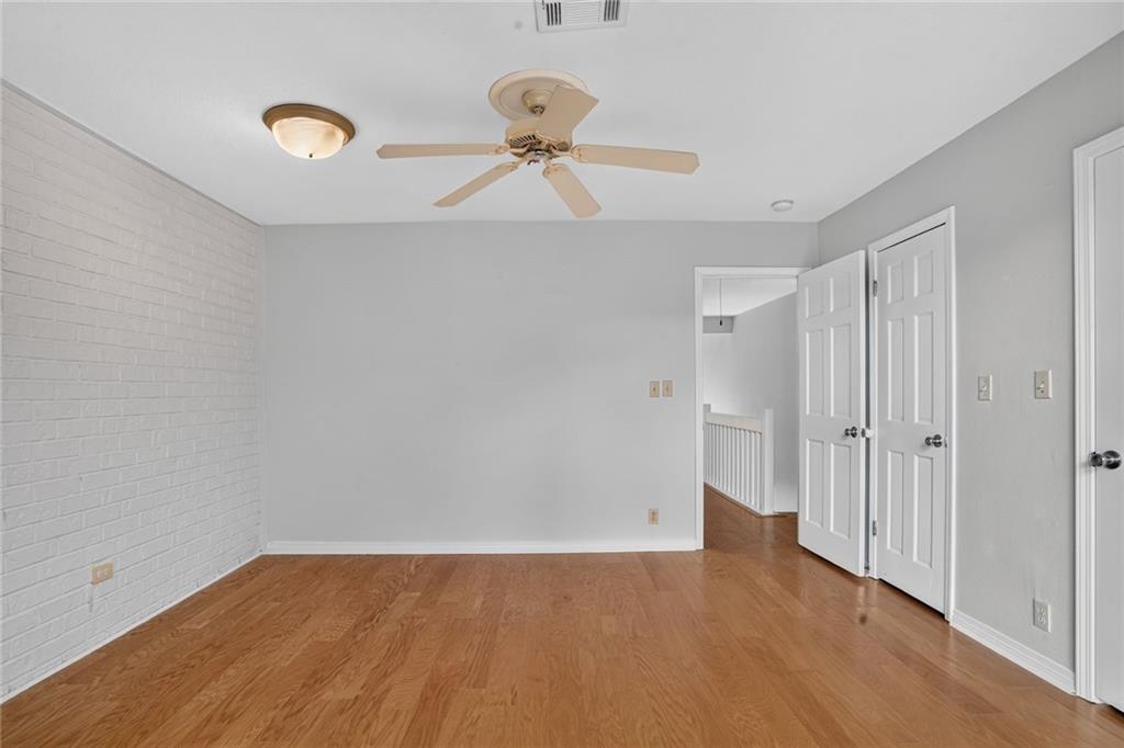 5 SPINNAKER Lane
