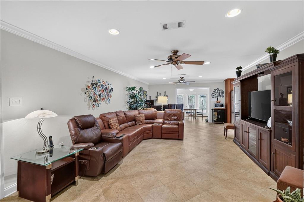 319 SHARON Drive