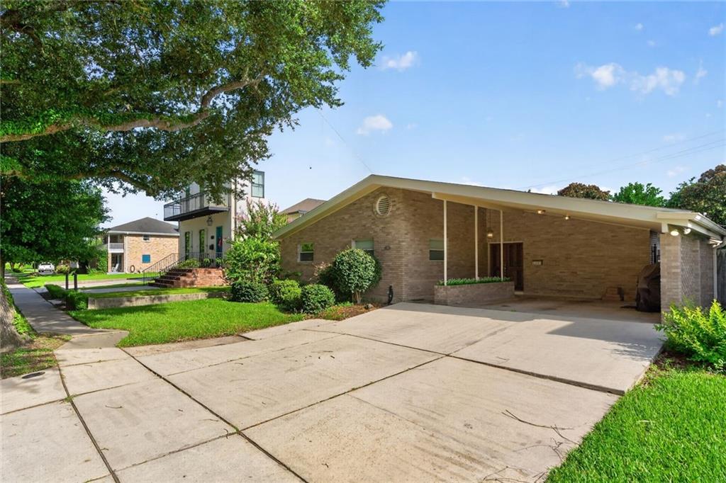 319 SHARON Drive