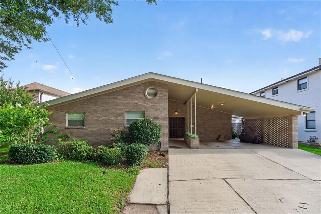 319 SHARON Drive