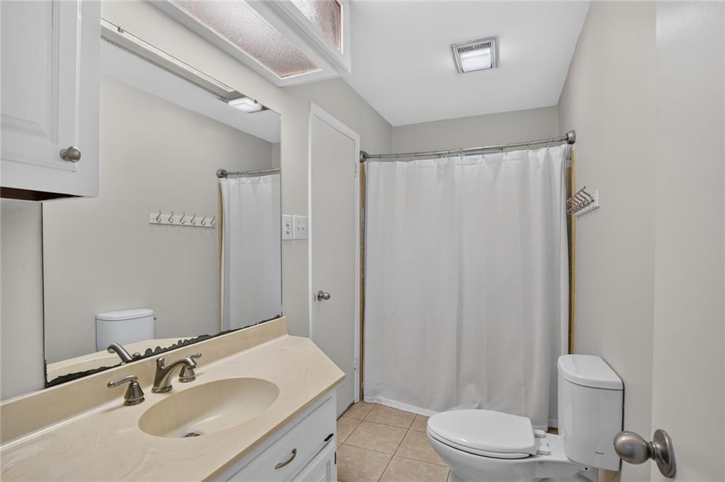 932 DAVENTRY Drive