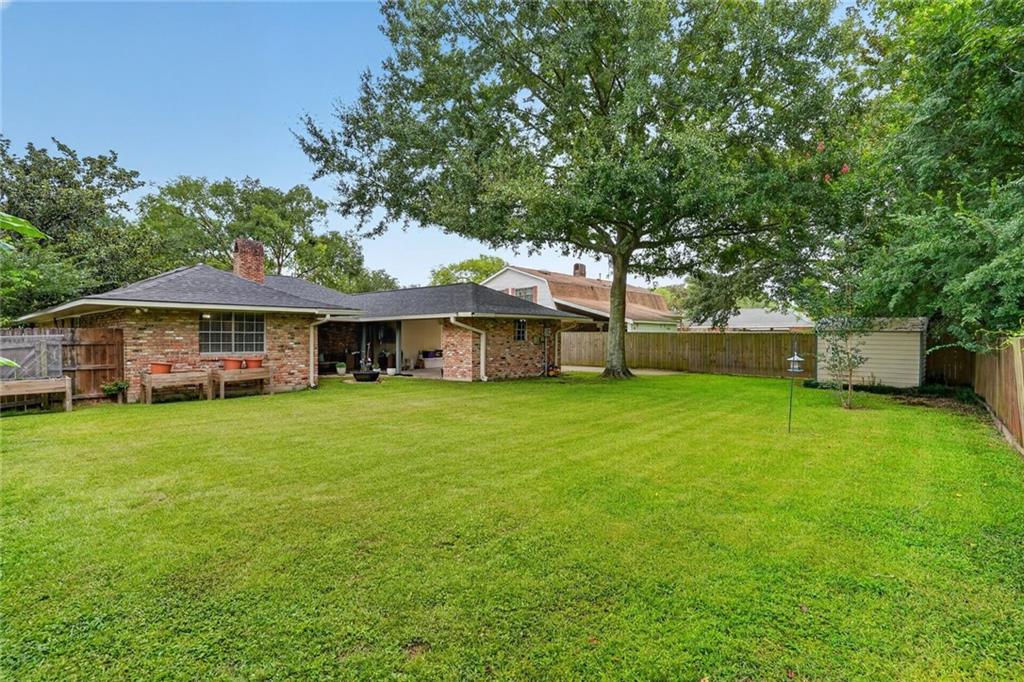 932 DAVENTRY Drive
