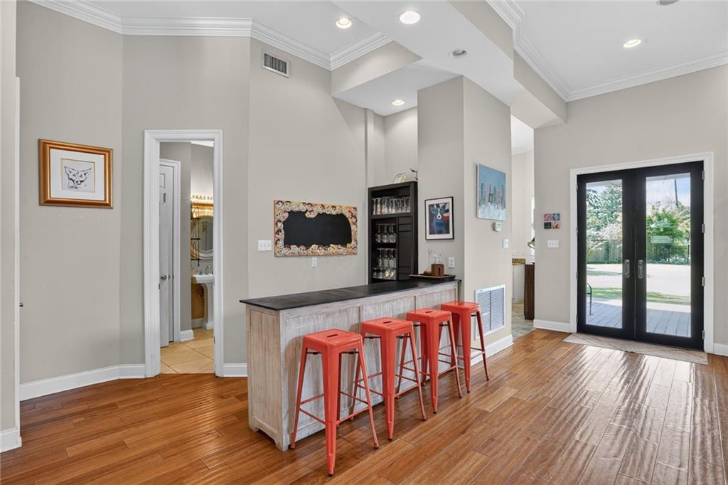 416 RIDGEWOOD Drive