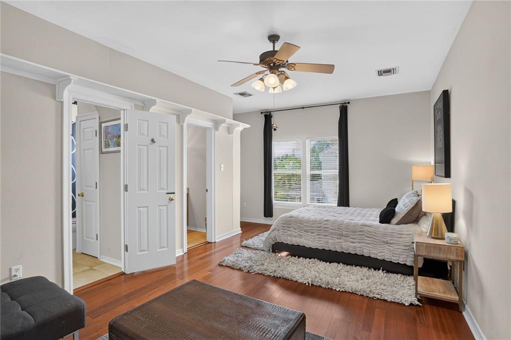 416 RIDGEWOOD Drive