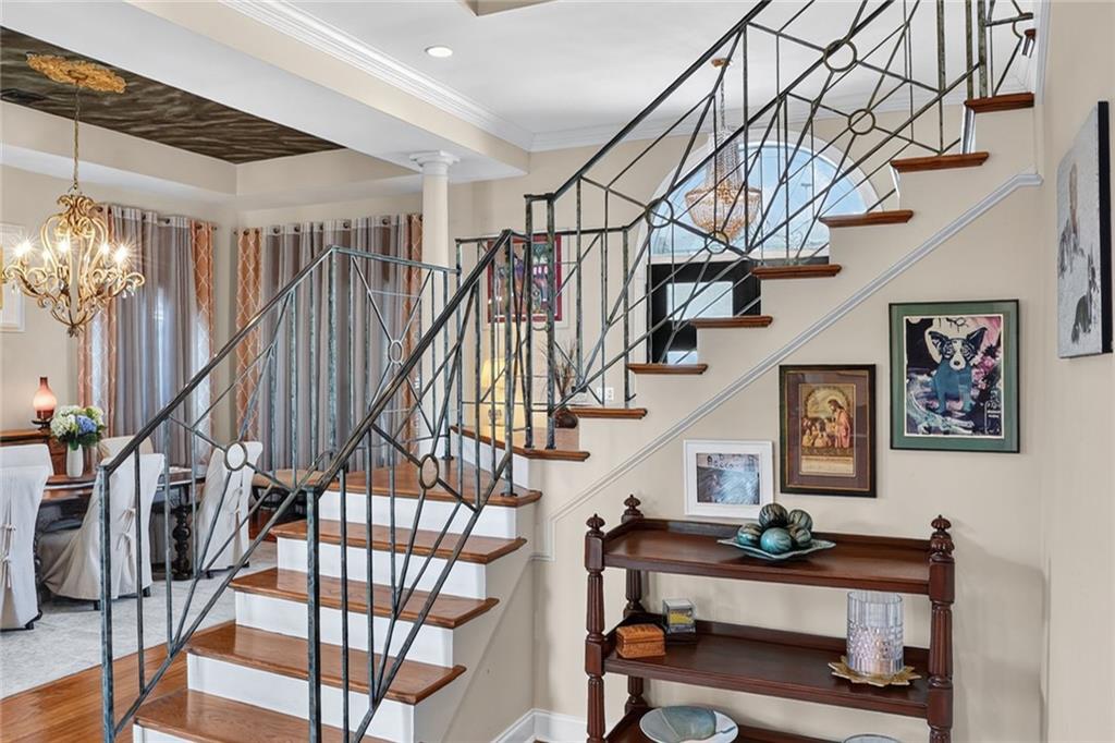 416 RIDGEWOOD Drive