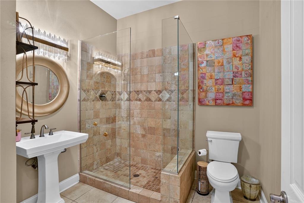 416 RIDGEWOOD Drive