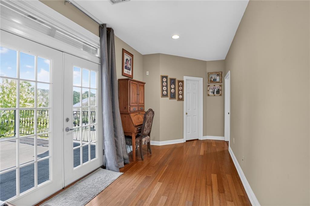 416 RIDGEWOOD Drive