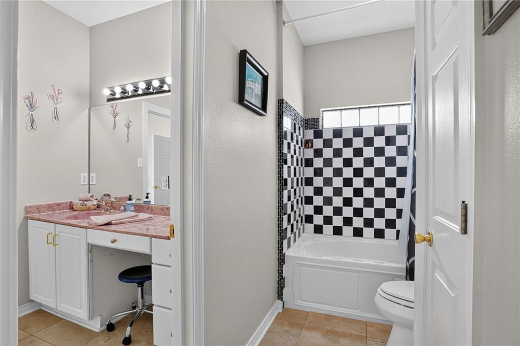 416 RIDGEWOOD Drive