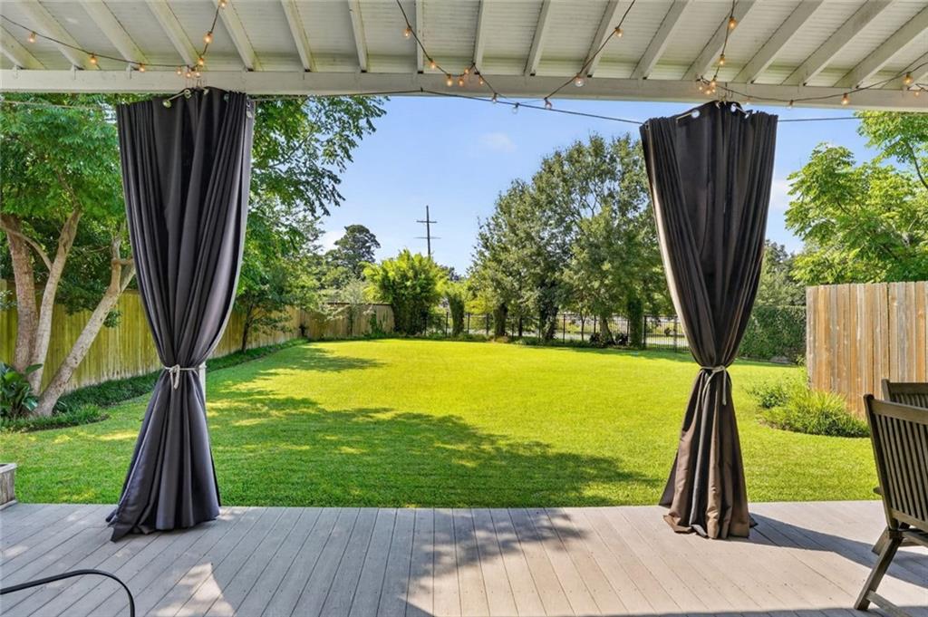 416 RIDGEWOOD Drive