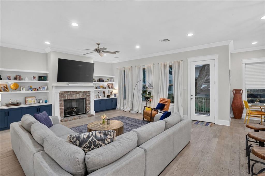 1363 BURBANK Drive