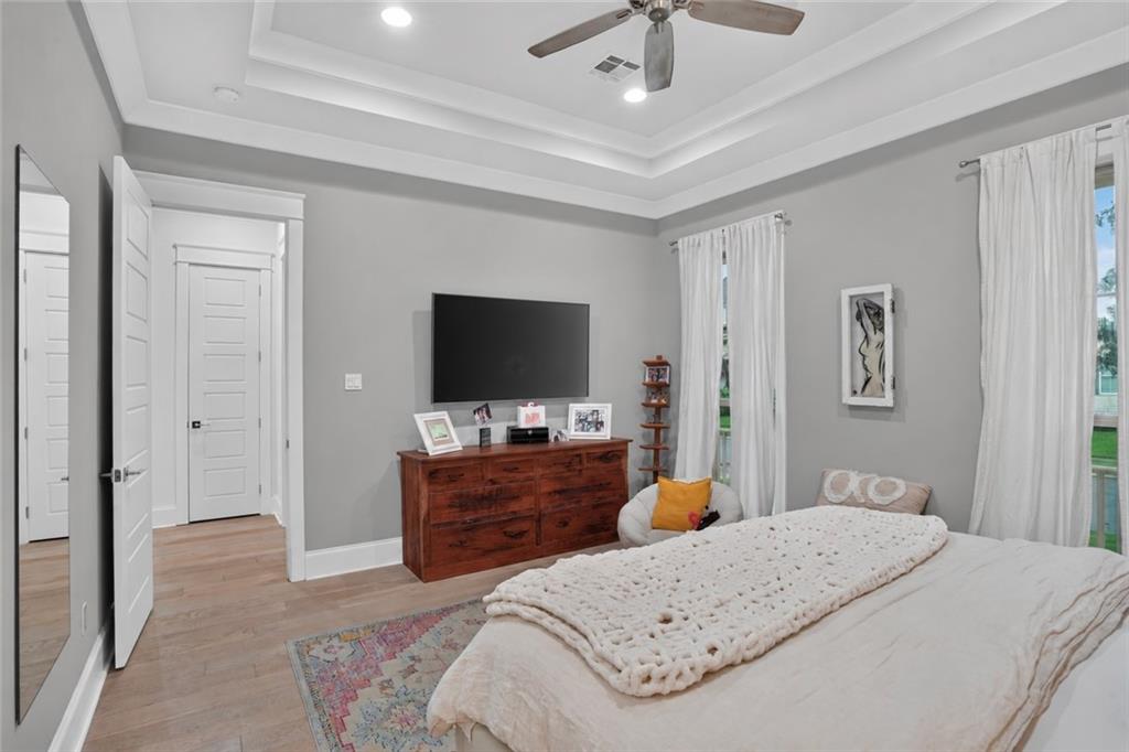 1363 BURBANK Drive