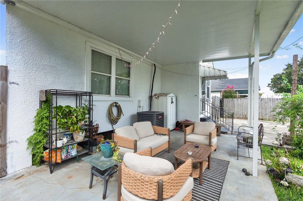 617 CENTRAL Avenue