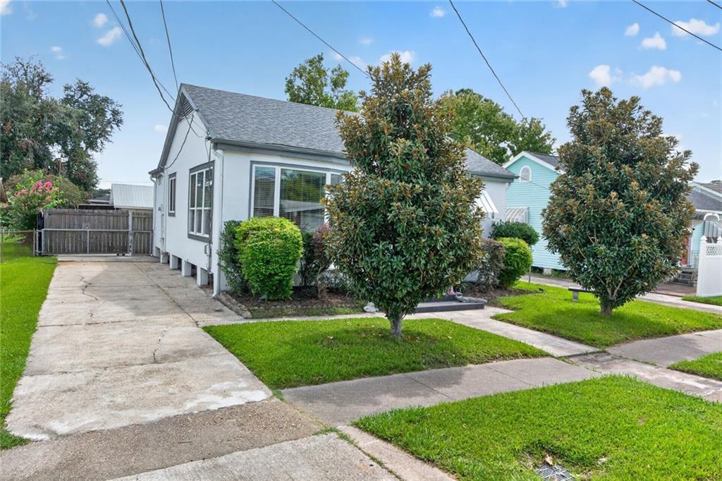 617 CENTRAL Avenue