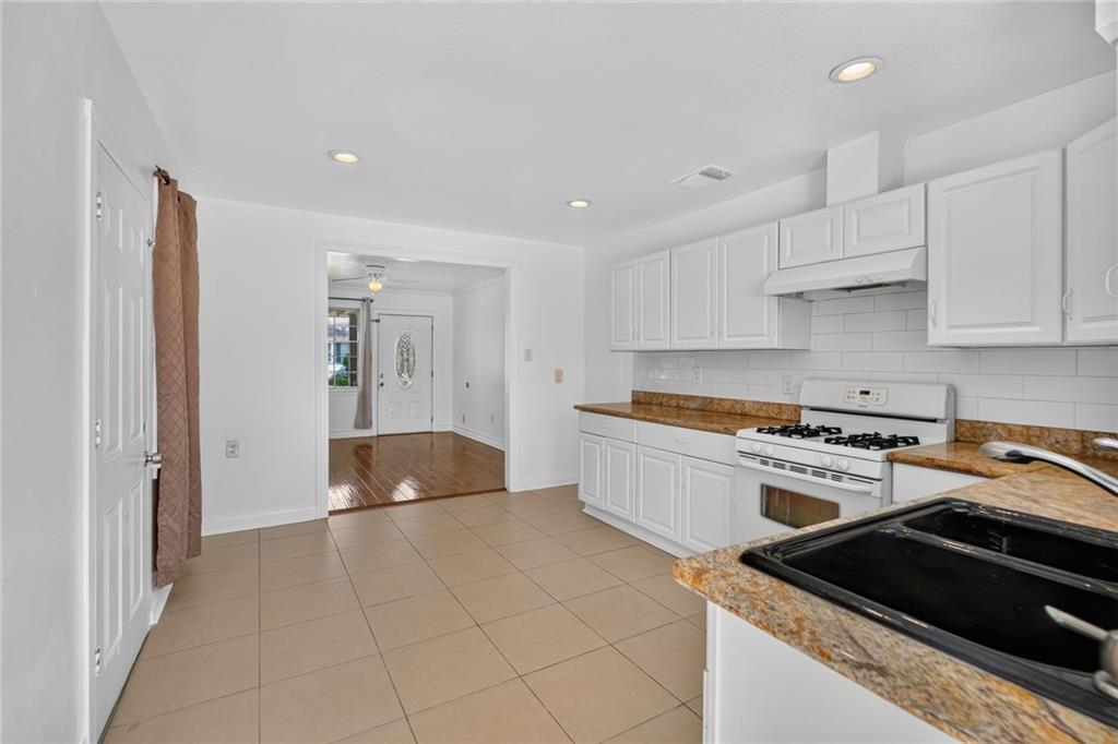 518 OAKLAWN Drive