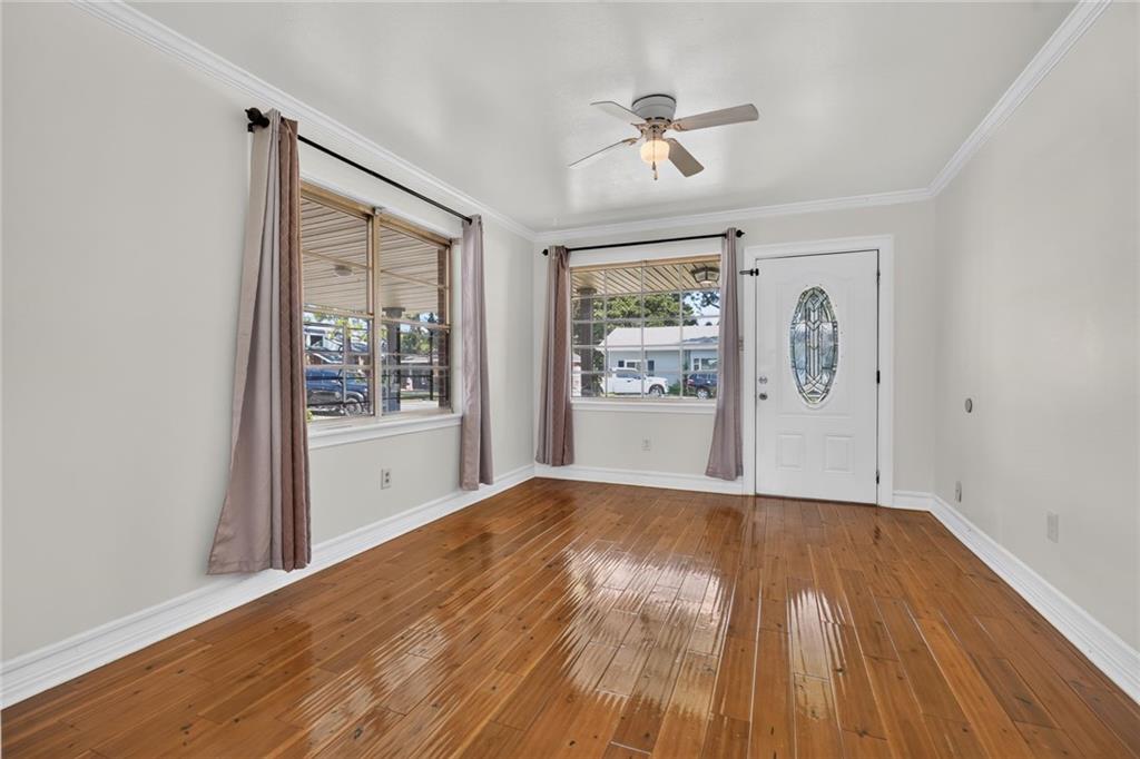 518 OAKLAWN Drive