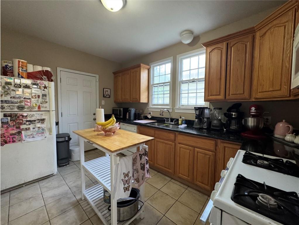 5864 LOUIS XIV Street