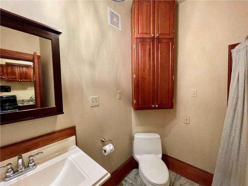 1570 MAGAZINE Street B