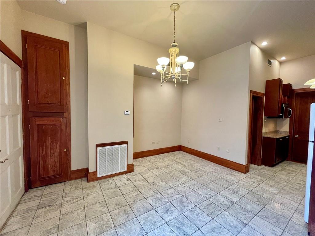 1570 MAGAZINE Street B