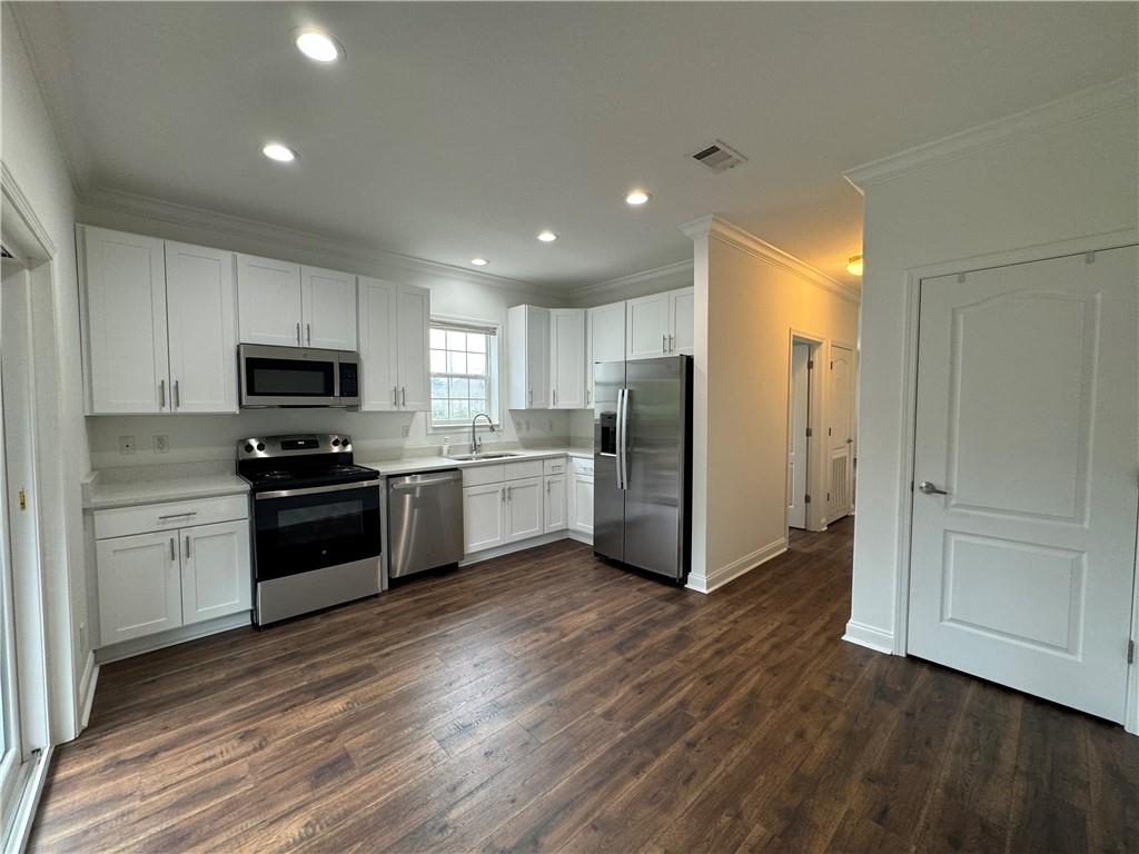 820 POLK Street