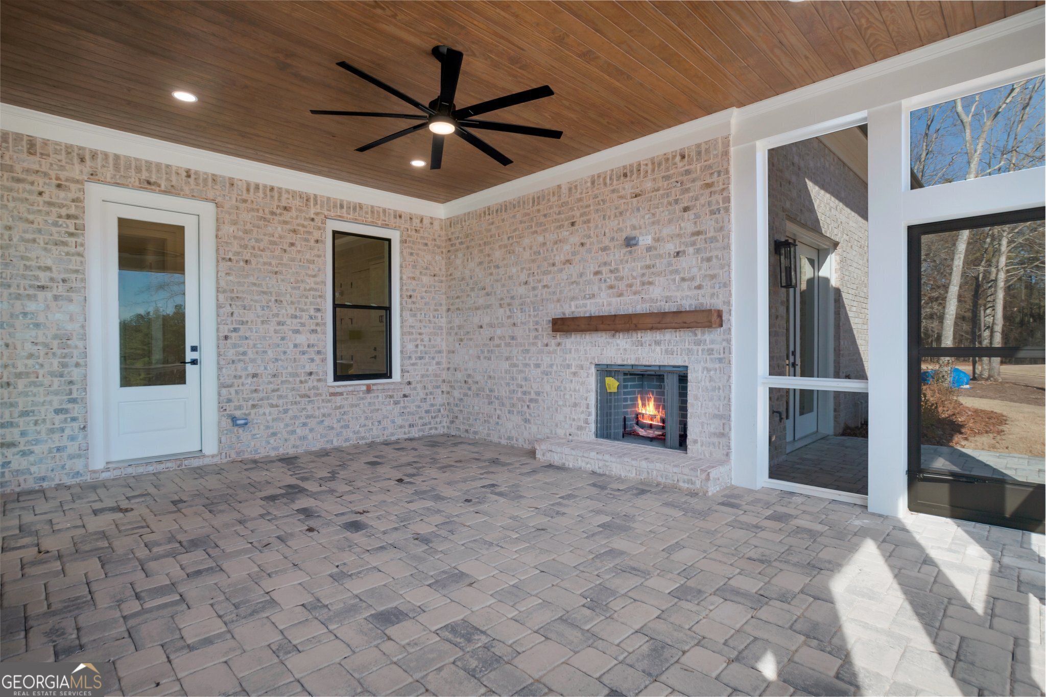2819 Kestrel Drive