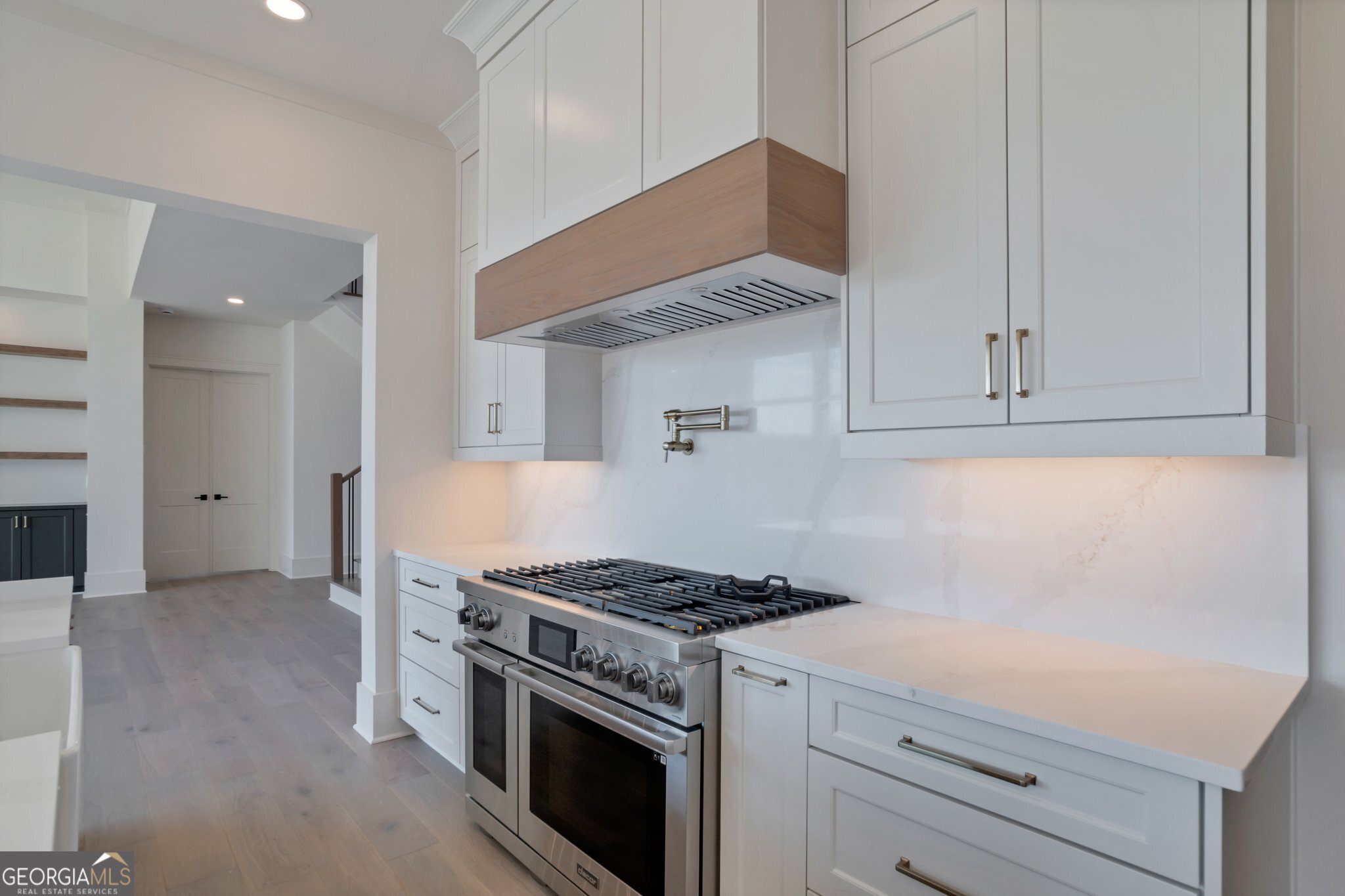 2819 Kestrel Drive
