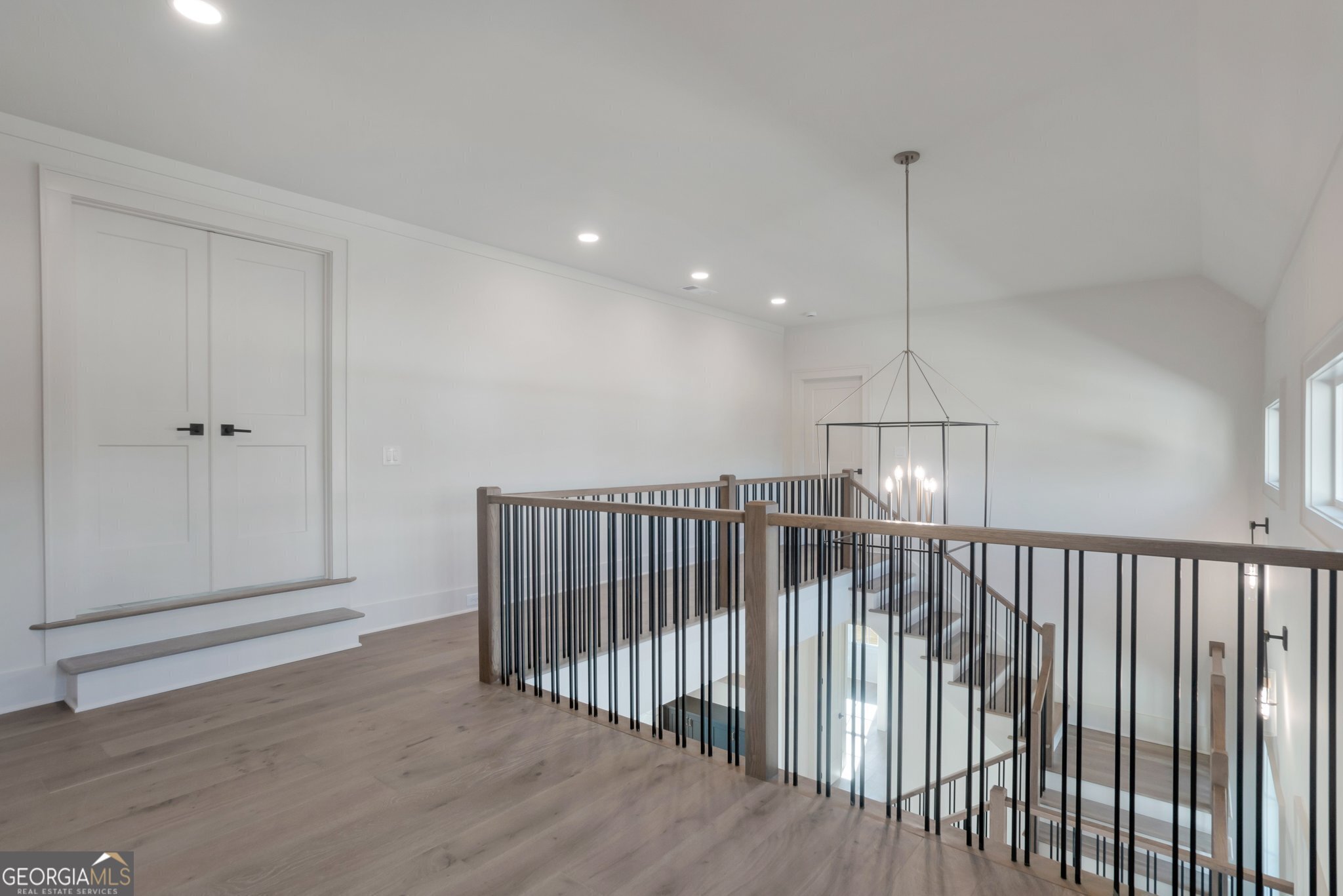 2819 Kestrel Drive