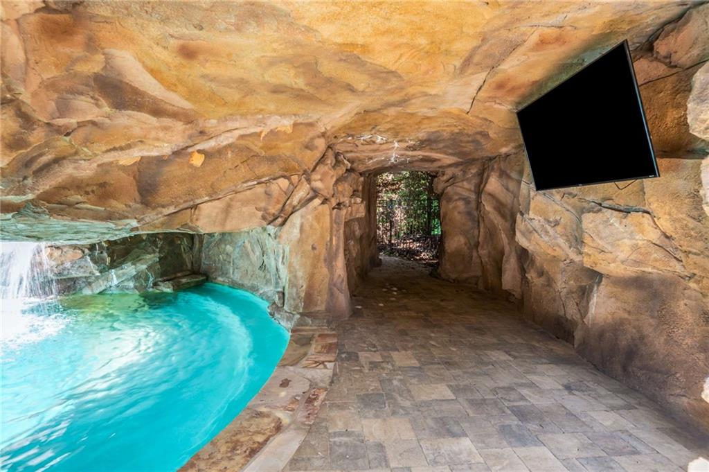 2340 Thisel Down Drive