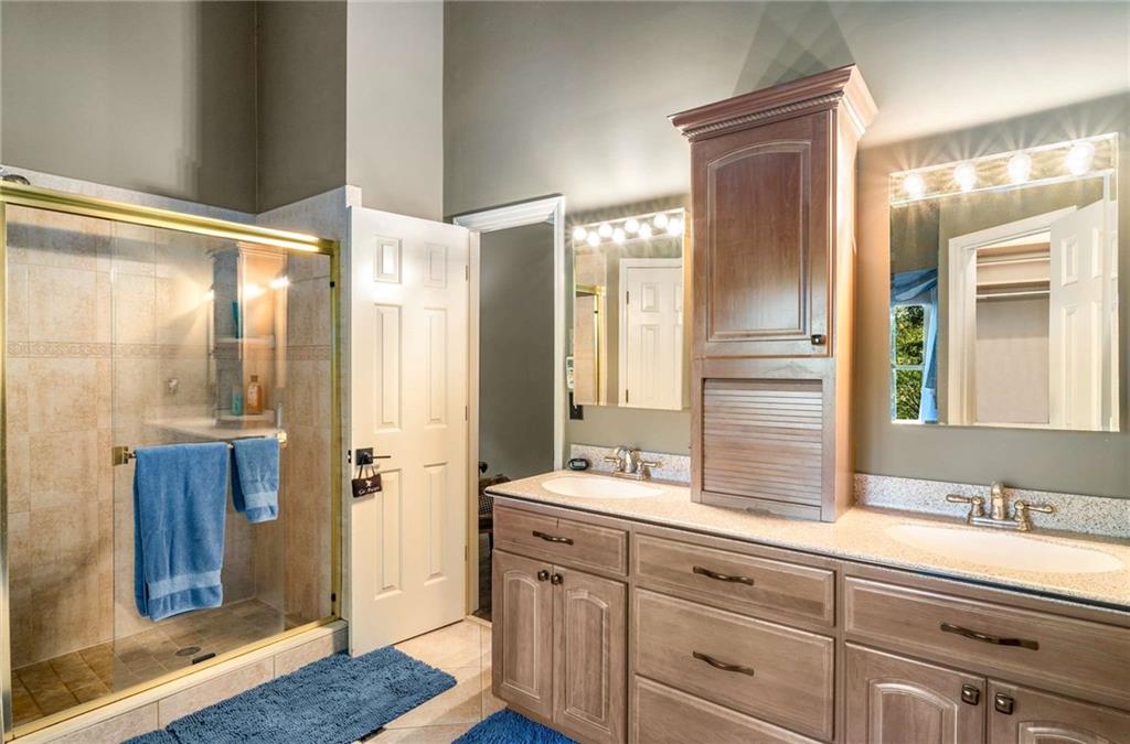 2662 Collins Port Cove