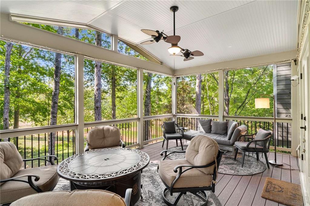 2662 Collins Port Cove