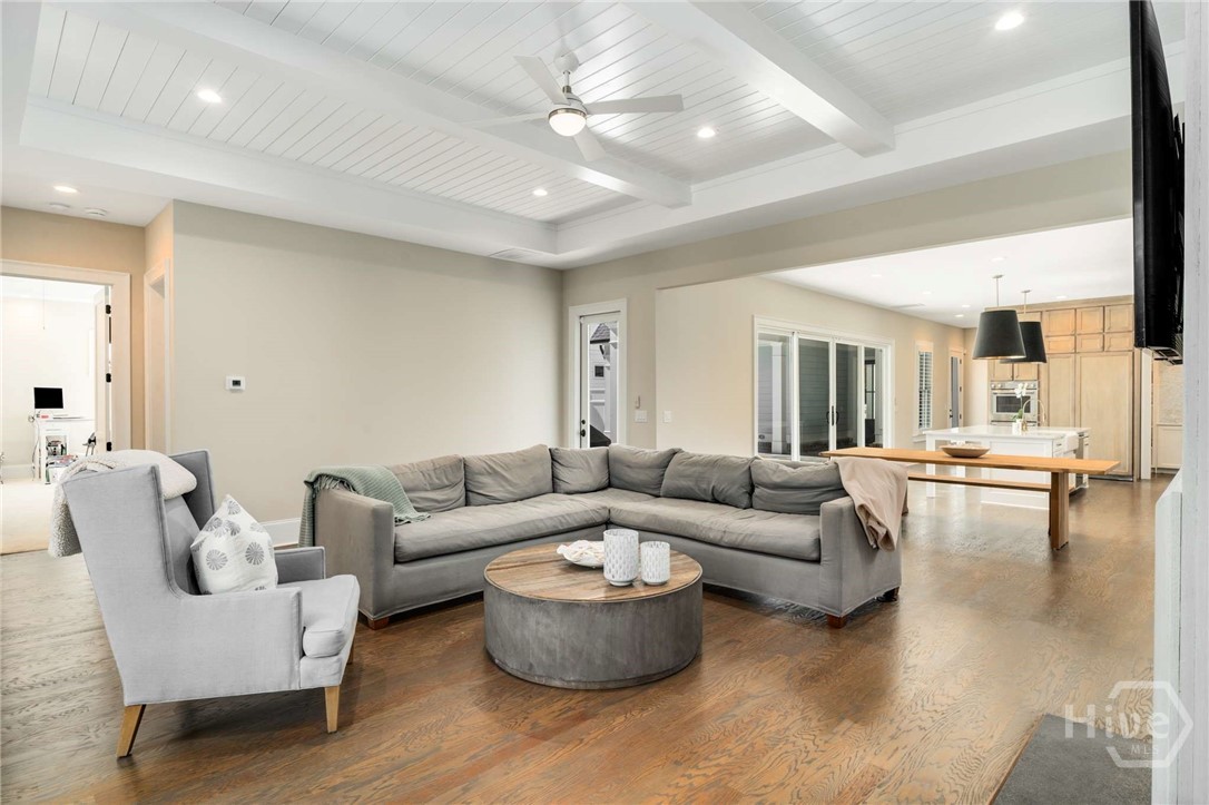 2030 Greenleffe Drive