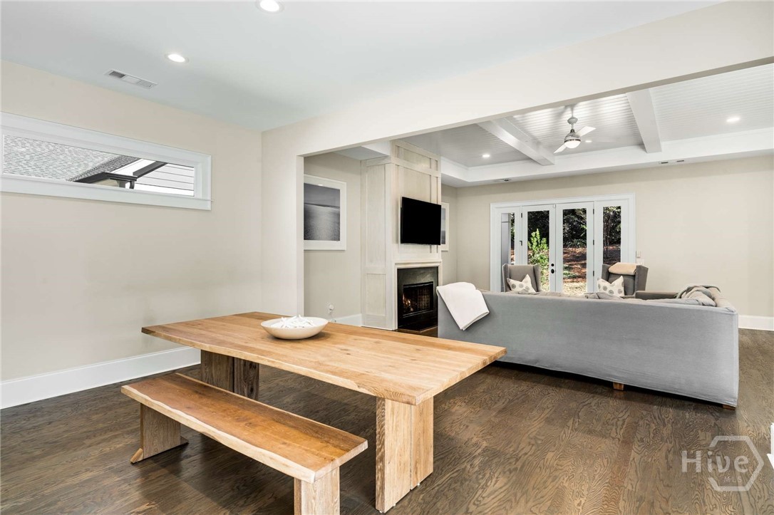 2030 Greenleffe Drive