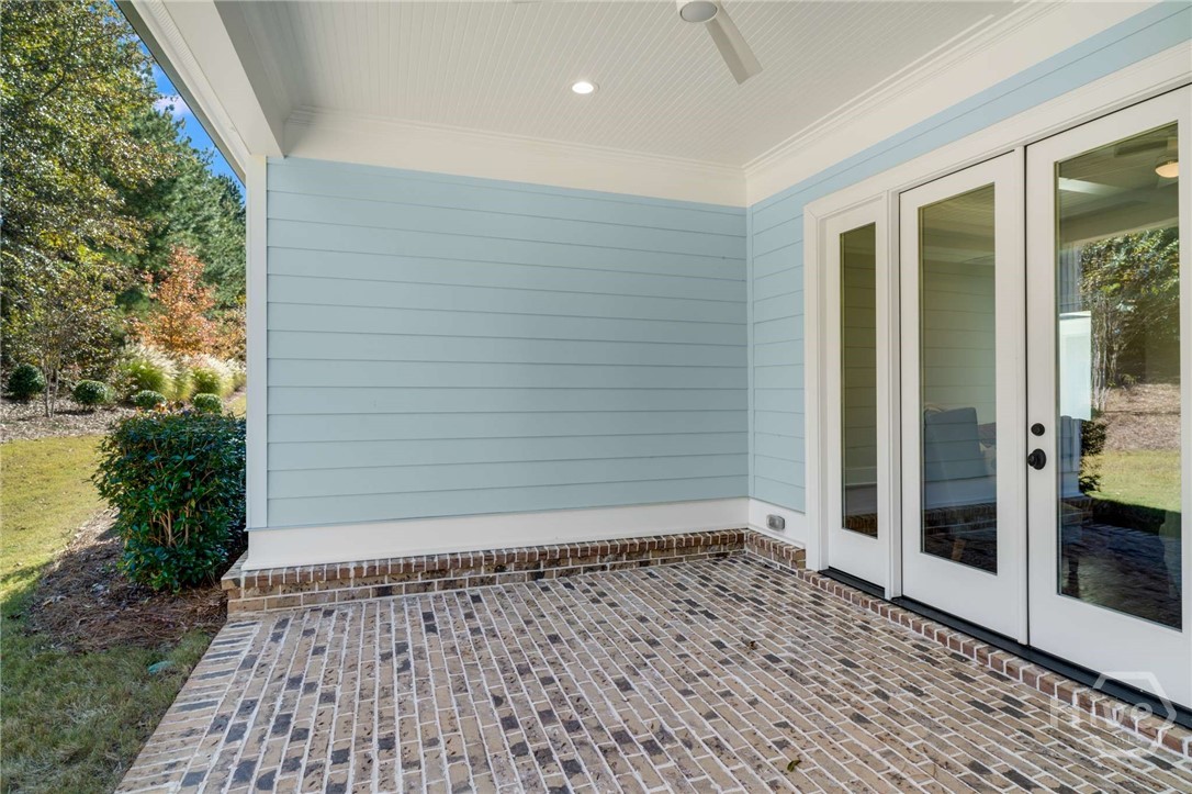 2030 Greenleffe Drive