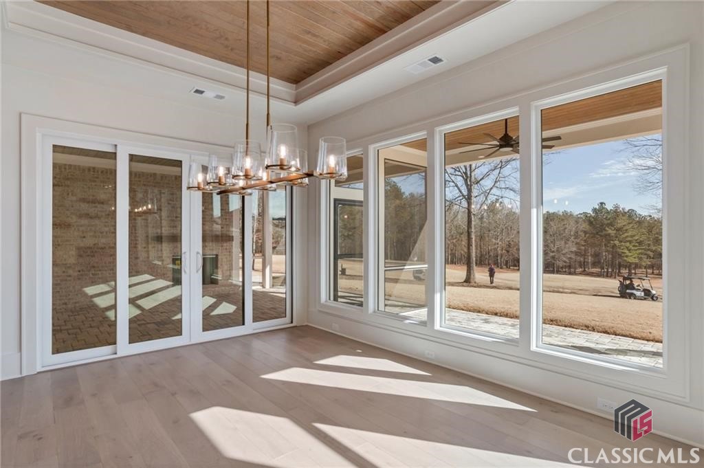 2819 Kestrel Drive