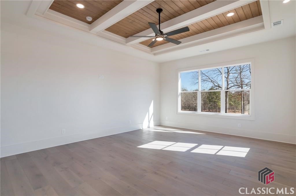 2819 Kestrel Drive