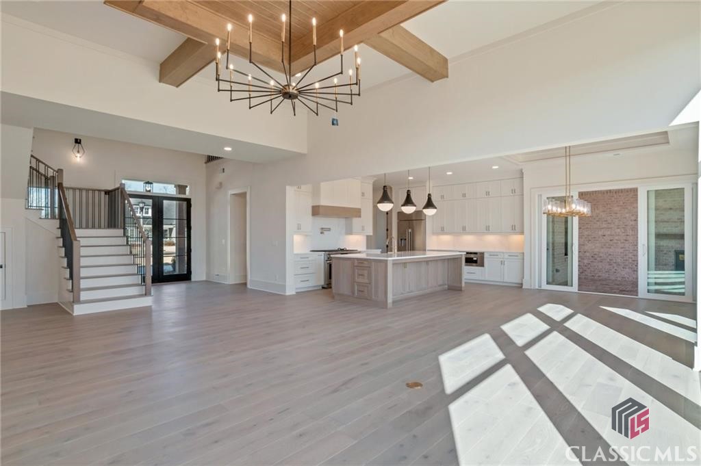 2819 Kestrel Drive