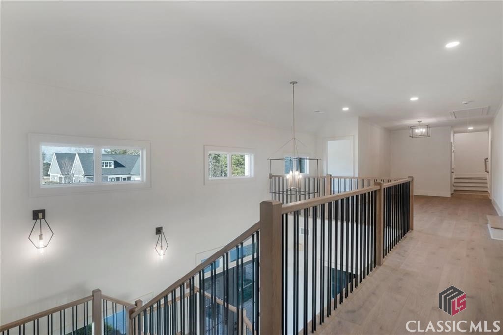 2819 Kestrel Drive