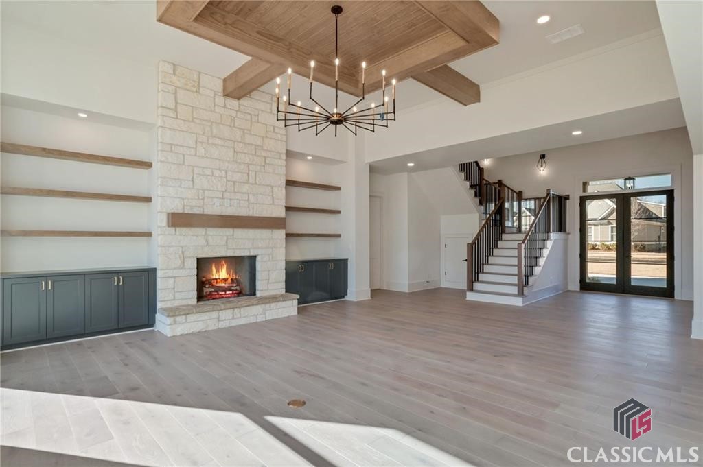 2819 Kestrel Drive