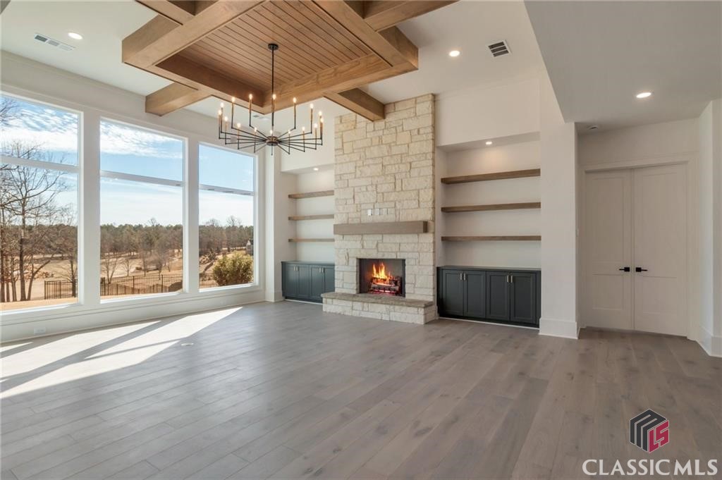 2819 Kestrel Drive