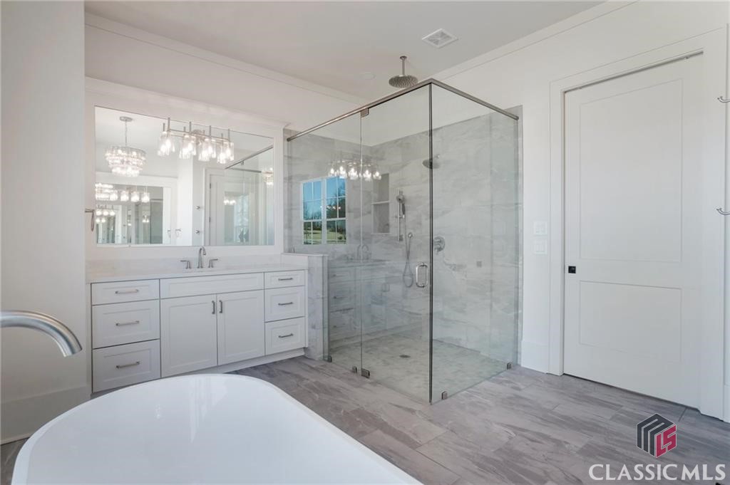 2819 Kestrel Drive