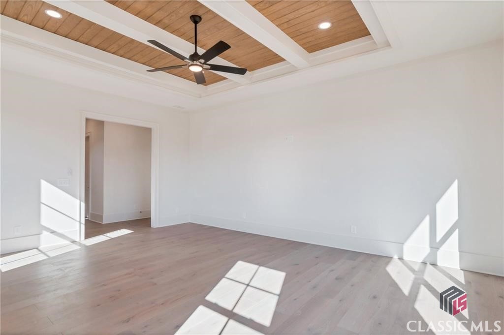 2819 Kestrel Drive