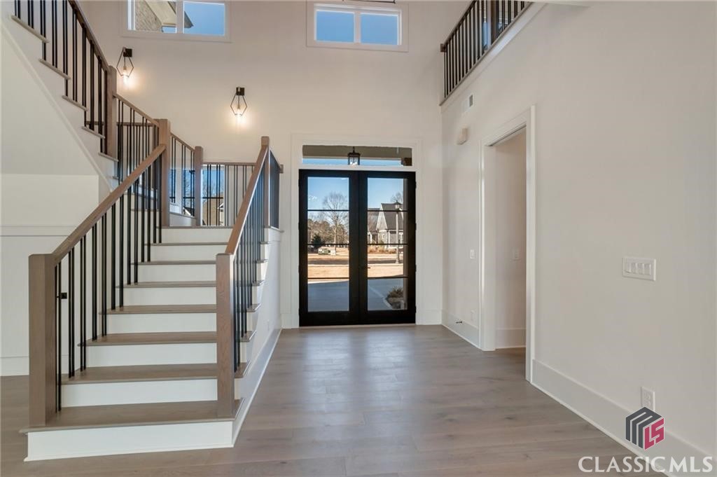 2819 Kestrel Drive