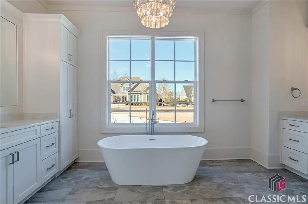 2819 Kestrel Drive