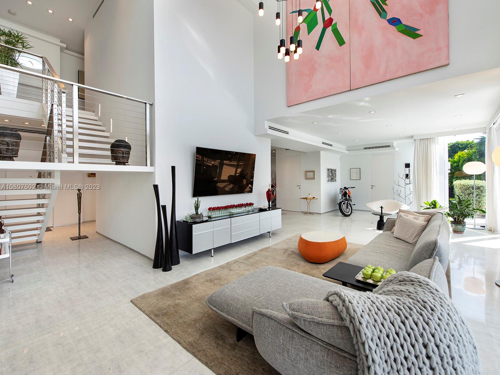 4500 Prairie Ave