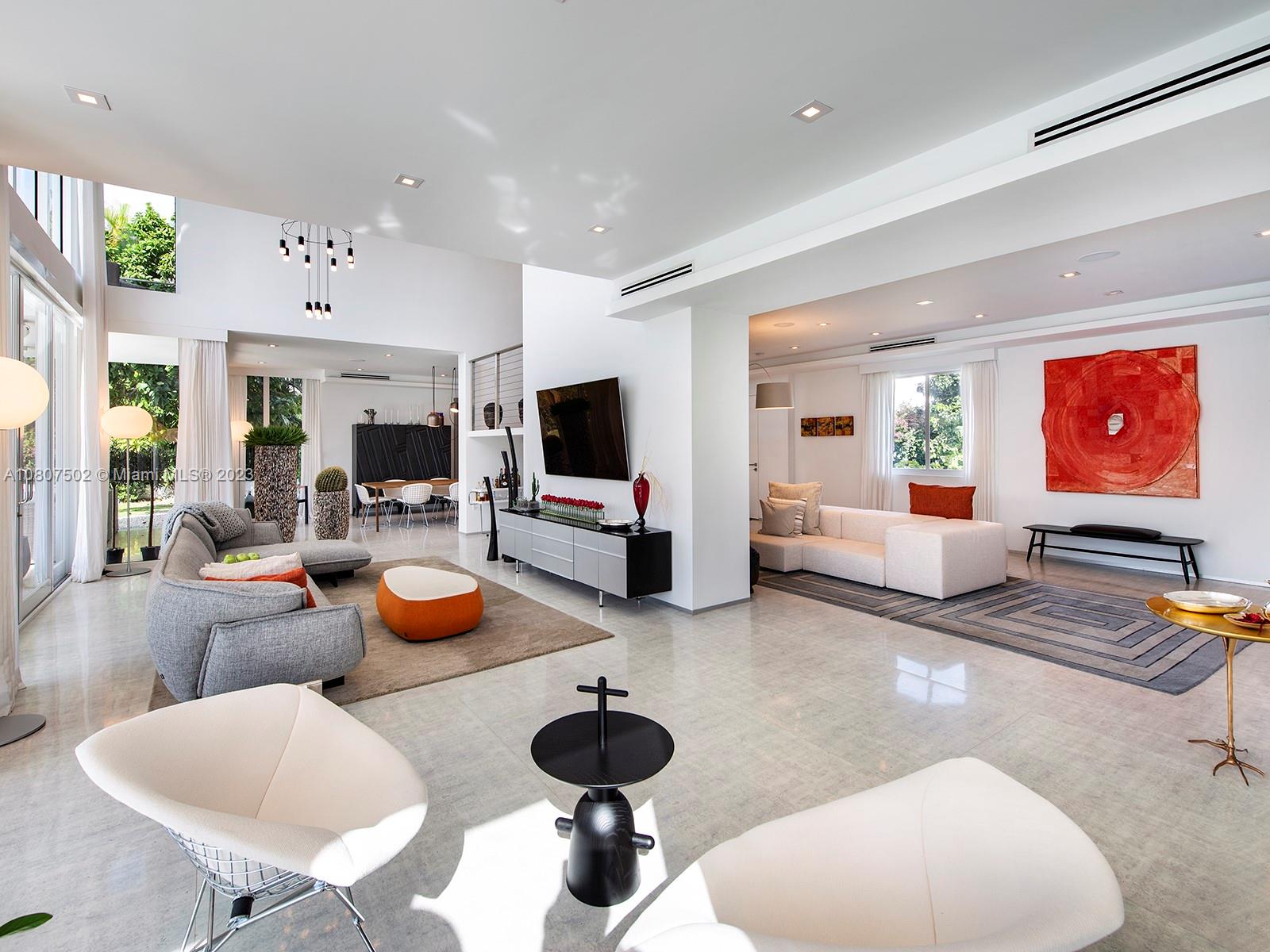4500 Prairie Ave