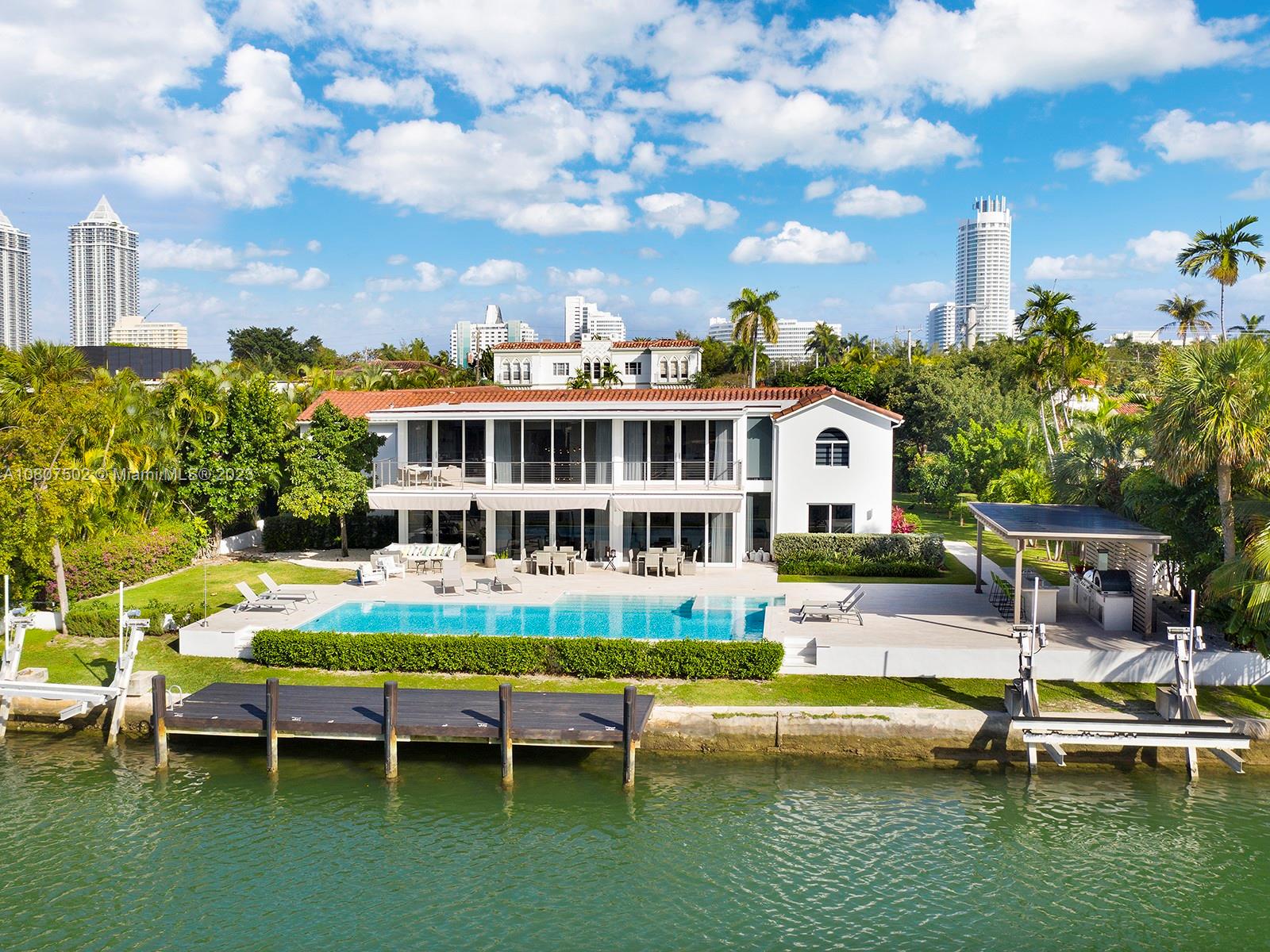 4500 Prairie Ave