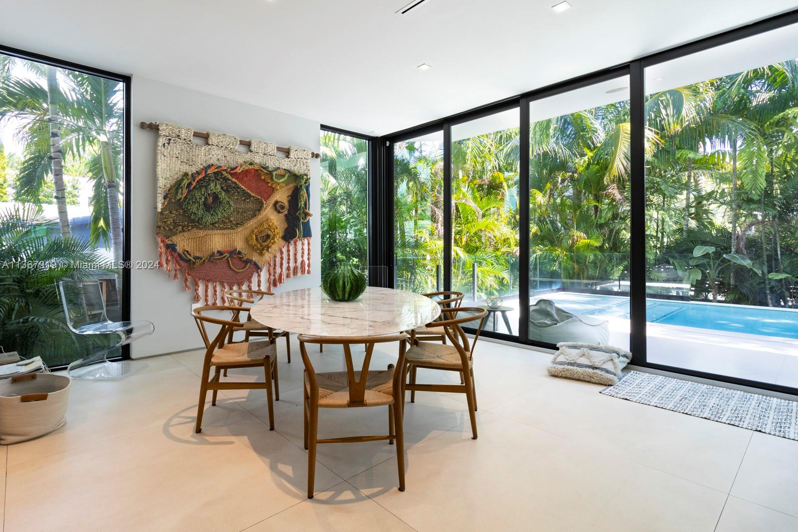 247 Palm Ave